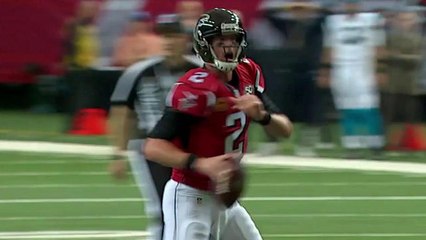 Matt Ryan rushes for 7 yards off a pump fake
