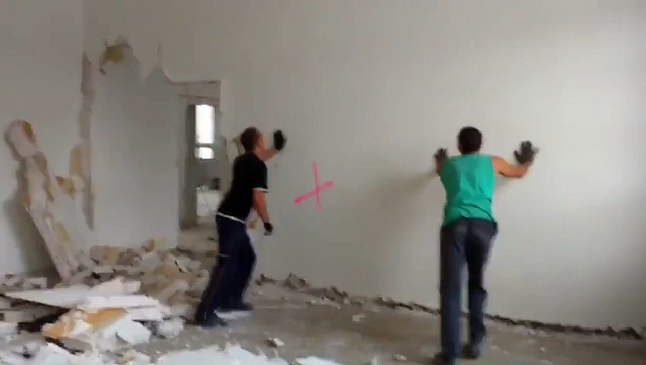 Fus Ro Dah wall destroy!