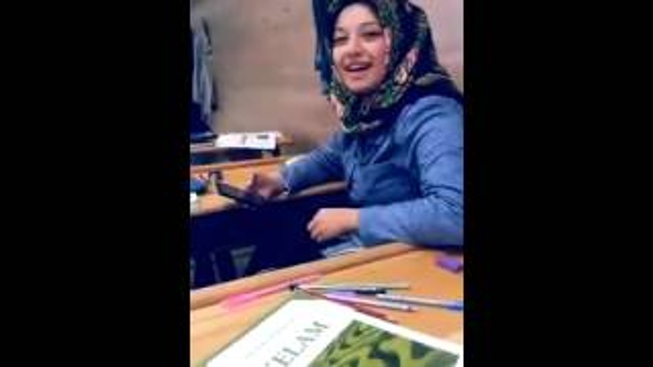 Laz Kızı Nede Güzel Söylüyor - Amatör Şarkılar