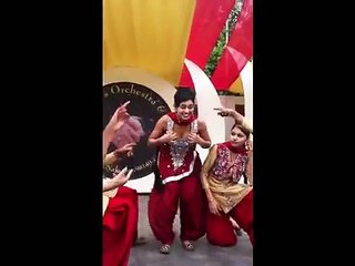 Mast punjabi fast dance with folk Indian punjabi song.flv
