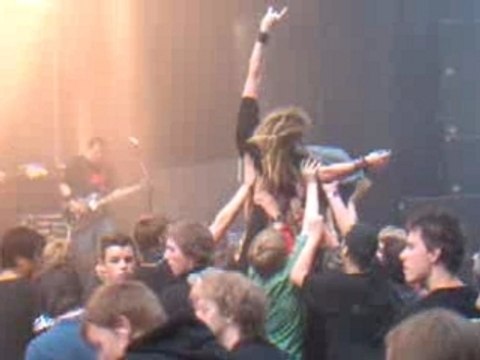 Stereotypical Working Class live