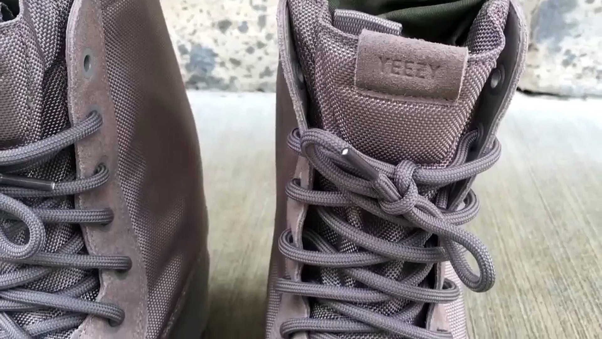 Yeezy 950 Duckboot Moonrock - On Feet (Part 2) - video Dailymotion