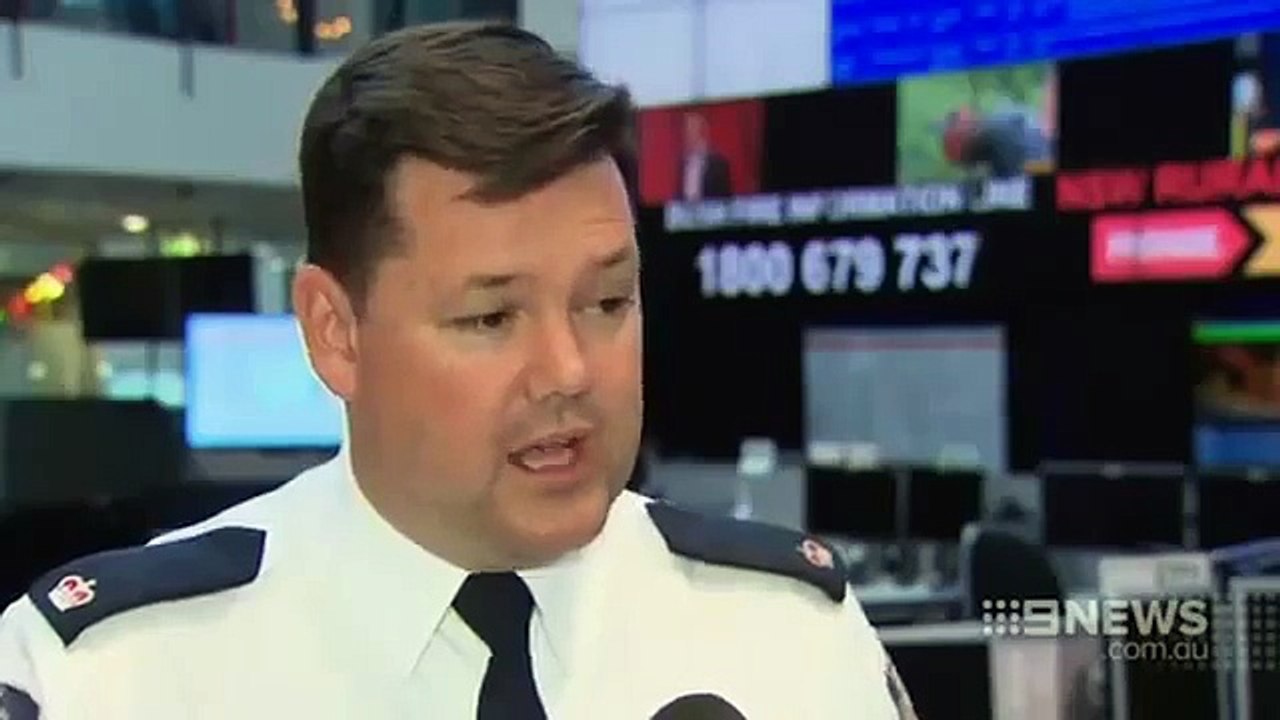 Bushfire breaks containment lines in Newcastle