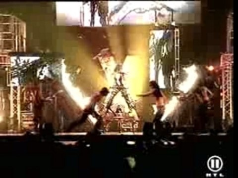 Christina Aguilera-Genie In A Bottle (Remix)