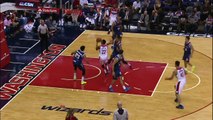 Otto Porter Goes Through a Defenders Legs