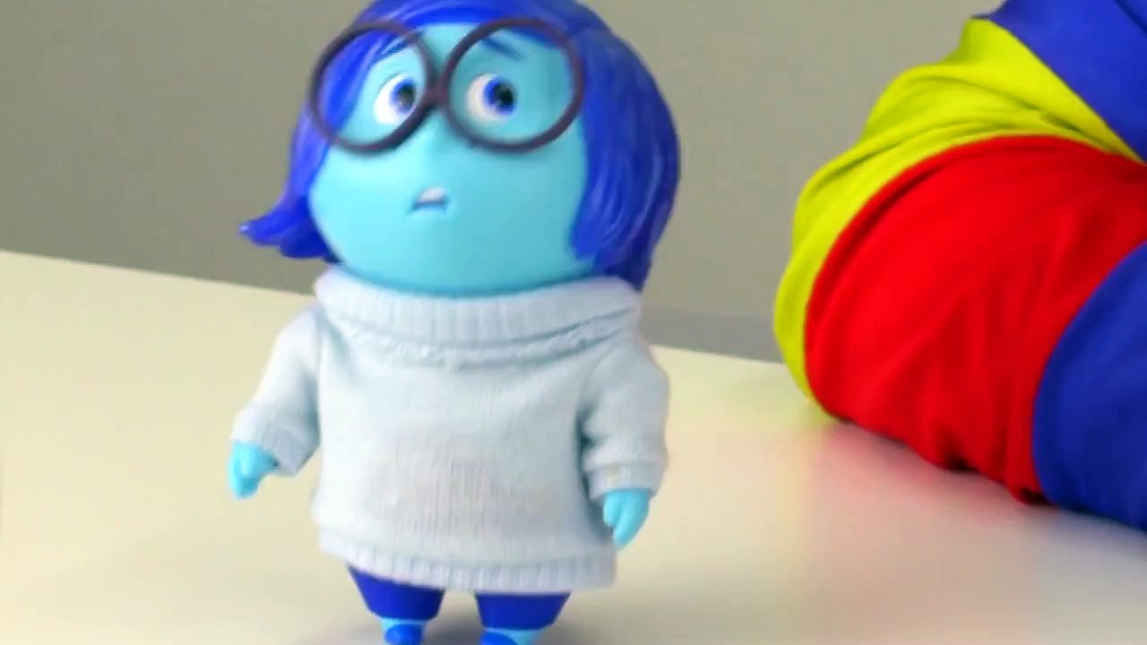 rot Dima der lustige Clown! Spaß mit Disney Spielsachen | Toys HD 1080P spaß