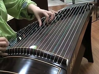 Guzheng   Spring River Flower Moon Night  古筝 - 春江花月夜