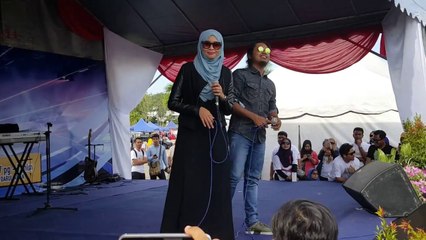 Siti Nordiana & Lan Kristal - Memori Berkasih (Karnival 2015-Darul Aman)