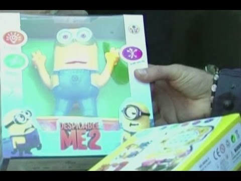 Napoli - Sequestrati 87mila giocattoli contraffatti (28.12.15)