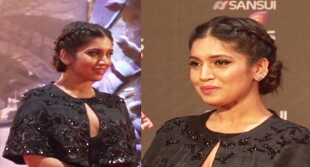 Bhumi Pednekar Wins Best Acting Debut ( Female ) Award at Stardust Awards 2015