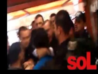 somalı vatandaşa erdoğanın tokatı neyse küfür etmek istemiyorum iyice izleyin