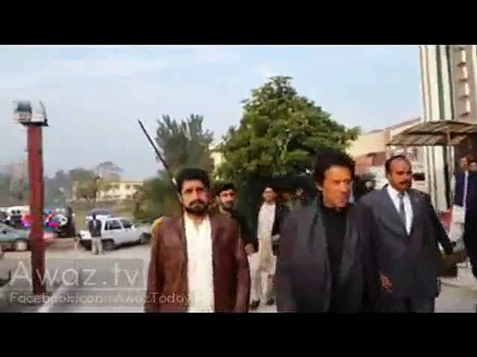 Imran Khan in a Wedding Ceremony in Islamabad, Today [Exclusive photos]
