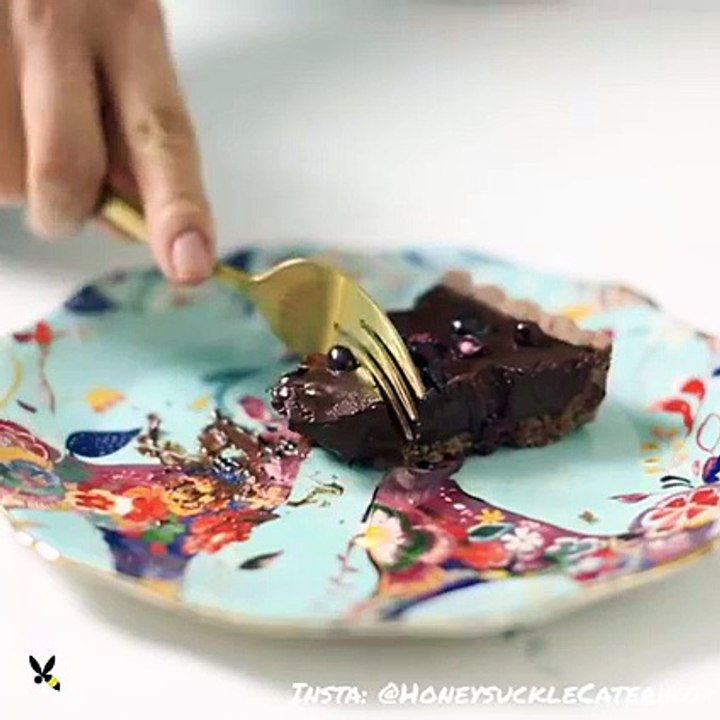 CHOC POM TART