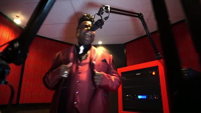 South African pop star Penny Penny reborn in clubs of LA - BBC News