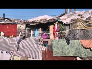 Report TV - Tiranë, vdes nga i ftohti foshnja  3-muajshe e komunitetit rom