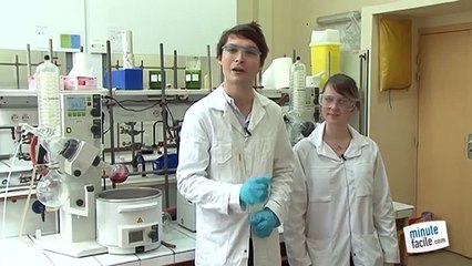 Chimie amusante  Expérience de la bouteille bleue