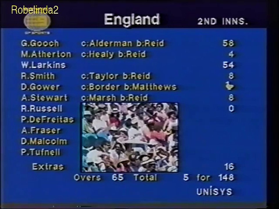 Worst collapse in cricket, 4 147 then 150 all out! Guess which team..