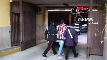Caserta - camorristi imponevano estorsioni per festività: 9 arresti