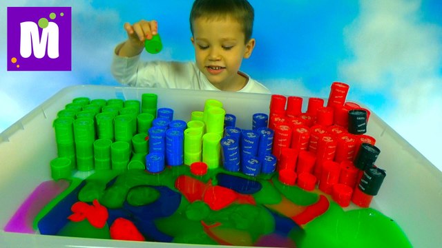 Лизуны из 300 бочек дуем пузыри из лизунов очень много Unboxing slimy barrel wind blows bubbles