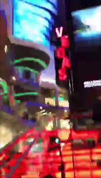 Концерт А.Бона, часть 1. Фестиваль Ярких Открытий LG (Москва, ТРК «Vegas», 26.12.2015) (knlena (Len4ik))