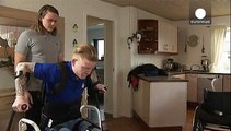 راه رفتن مرد دانمارکی پس از پنج سال معلولیت