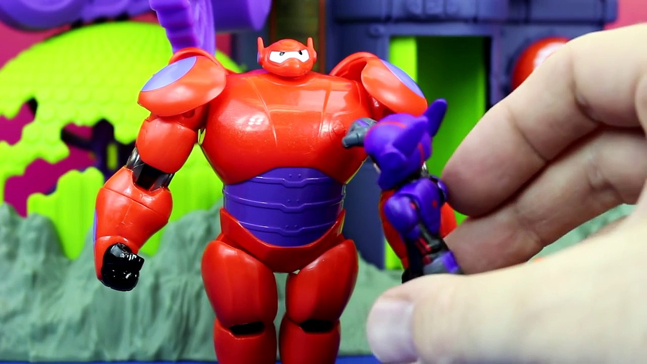 Big Hero 6 Baymax saves Hiro Hamada from Imaginext Joker Two Face Just4fun290 Batman serie