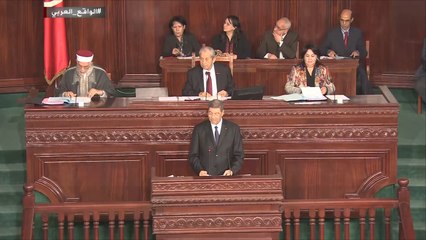 ثورة تونس حافظت على سلميتها رغم كثرة العقبات