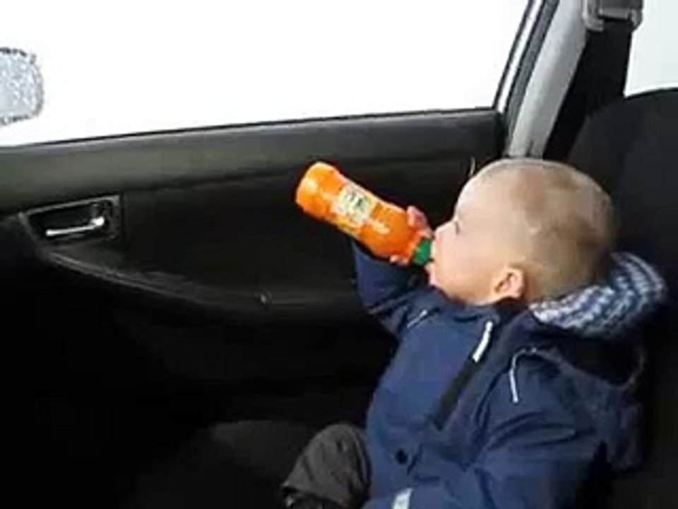 The best of 2016 İlk Kez Oto-Yıkama Gören Bebeğin Tepkisi-