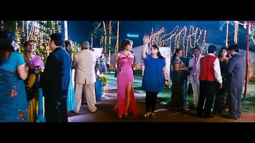 Funny Party Scene of Kangana Ranaut in the movie Miley Naa Miley Hum