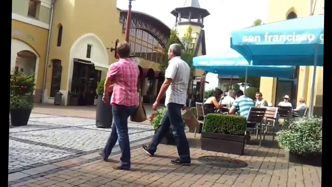 Wertheim Village Germany am Samstag Vormittag