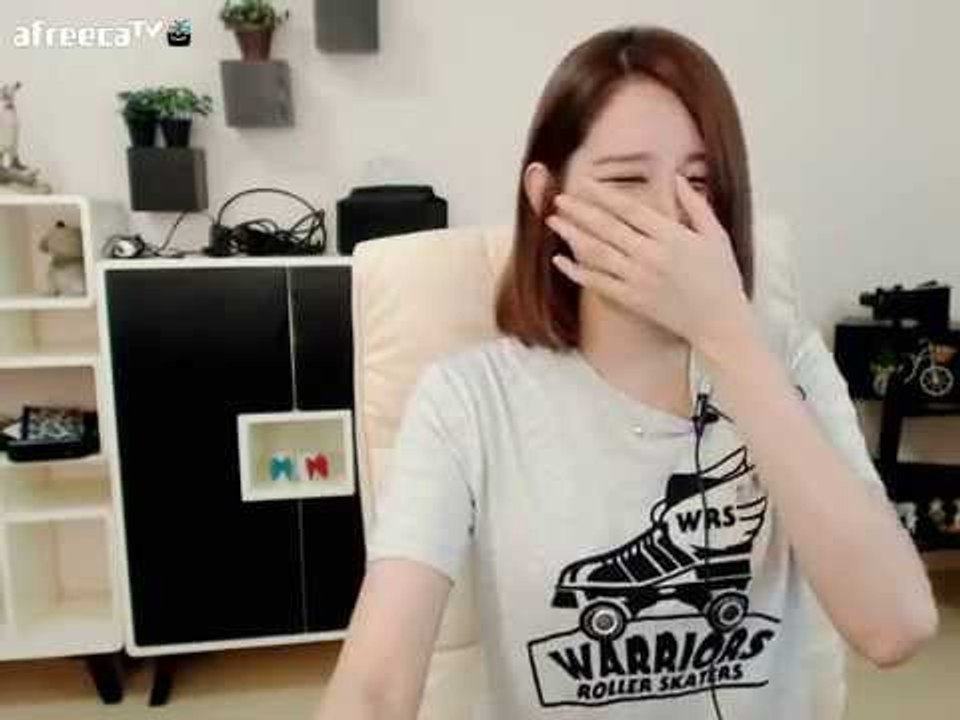 아프리카tv김이브님♥의도치 않은 투시능력