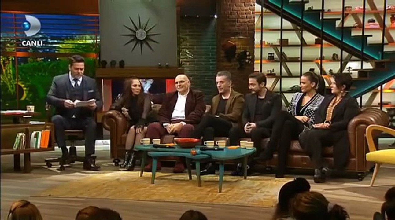 BEYAZ SHOW KONUKLARA SORULAN SORULAR SÜPER KOMEDİ MUTLAKA İZLEYİN