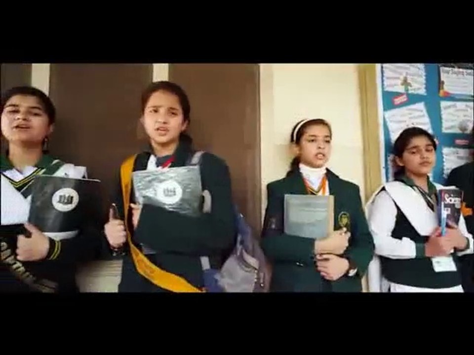 Mujhay Dushman ke Bachoon ko Parhana hai - New Song Presented by  ISPR