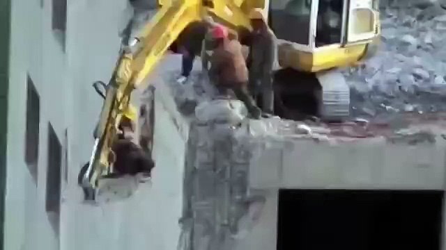 Экстремальный снос здания