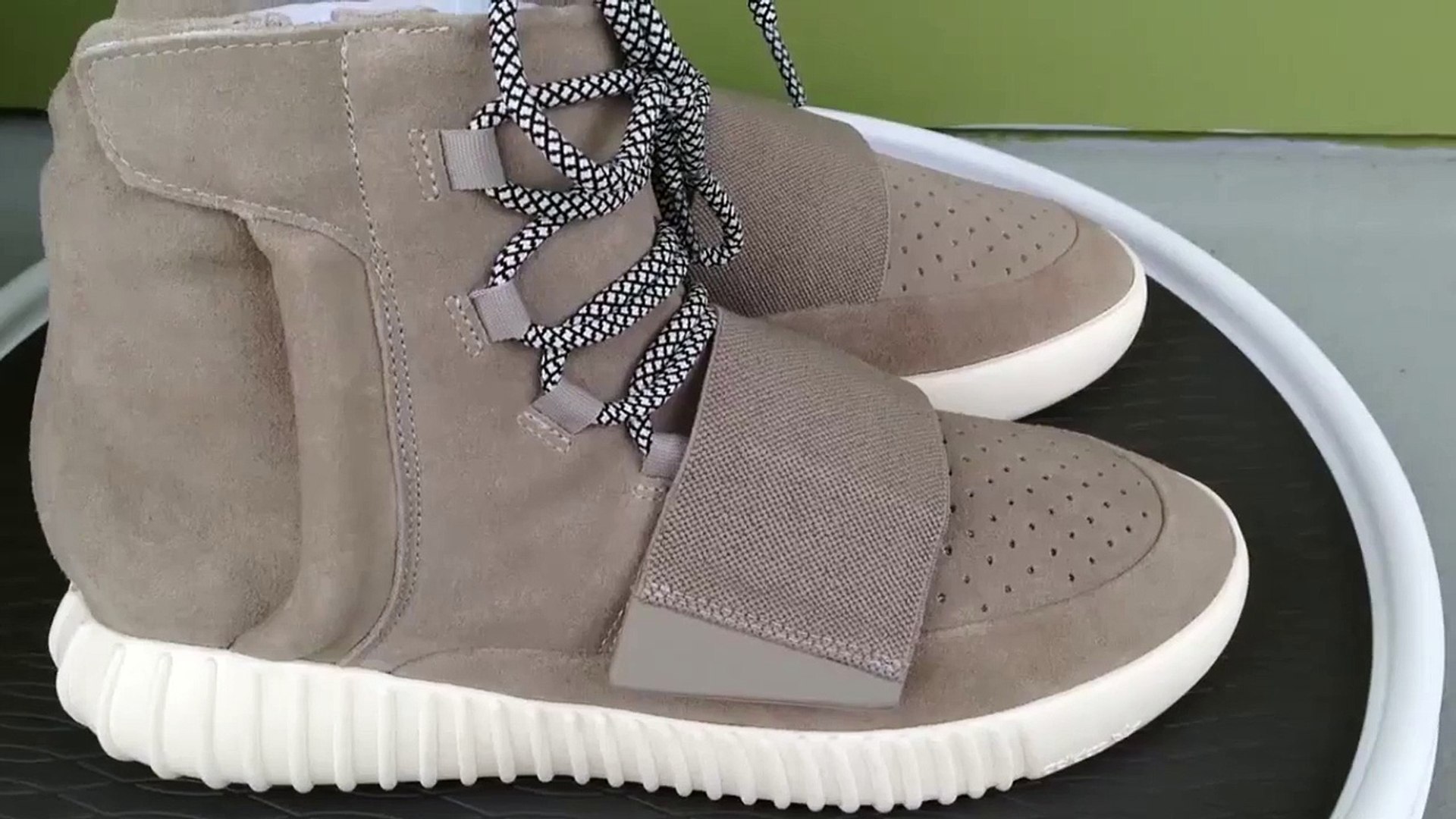 Adidas Yeezy 750 Boost Review (part 1) - video Dailymotion