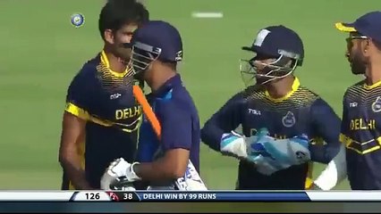 Rude Behavior Of Gambhir Gives Shock To MS Dhoni!! Must Watch