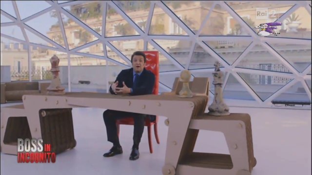 Flavio Insinna introduce la seconda puntata di Boss in Incognito 3