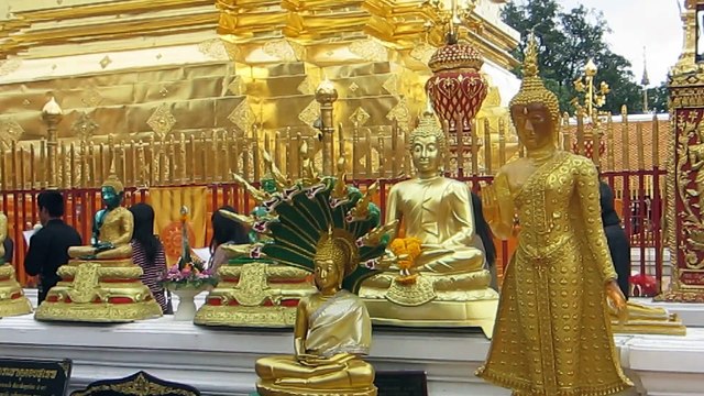 WAT PRA DOI SUTHEP SITE SACRE A CHIANG MAI (THAÏLANDE) LE 28 NOVEMBRE 2015