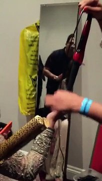 Another Leaked Video of Ayesha Sana, Badly Abusing Her Hairdresser Ayesha Baig