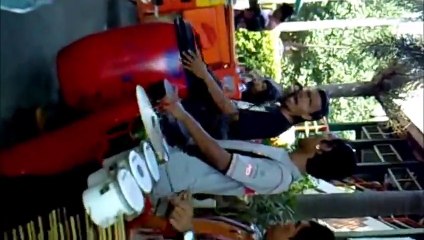 Angklung Malioboro "penting tuku beras"