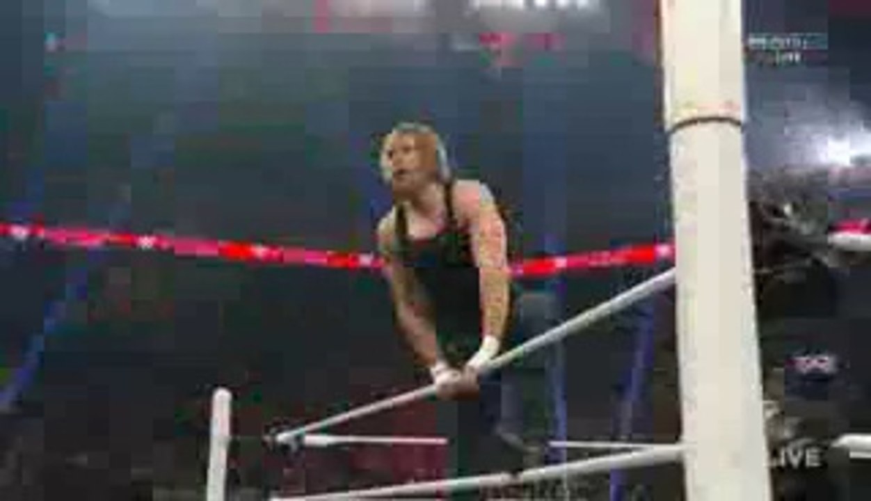 WWE Raw - 28-12-2015 Part 2