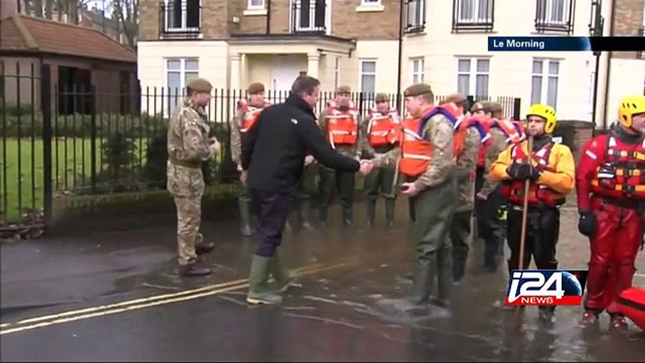 Les intempéries en Angleterre et aux Etats-Unis