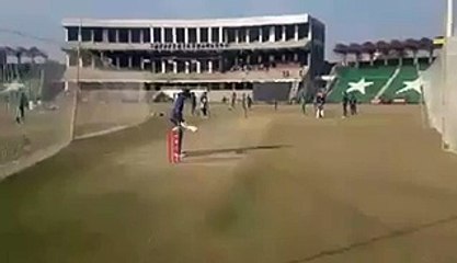 Muhammad Amir Bowling to Azhar Ali and Shoaib Malik After Resolving Issues