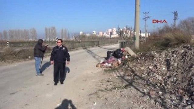 Bursa?da Yol Kenarında Atılmış 100 Kilogram At Eti Bulundu