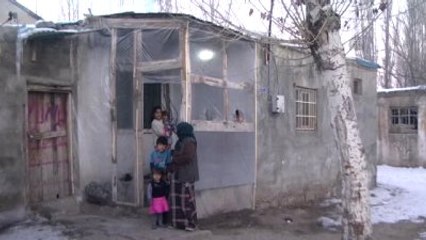 Çocuklarının "Sağlıklı İşitmesi" İçin Yardım Bekliyorlar