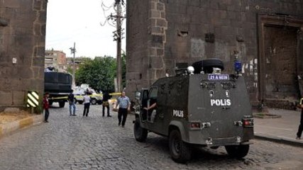 Sur'un Gazi Caddesi'nde Sokağa Çıkma Yasağı Kaldırıldı