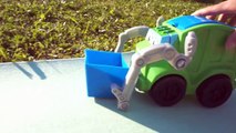 Chuck und Rowdy - Rowdy wird zur Müllabfuhr - Spielzeug Abenteuer für Kinder