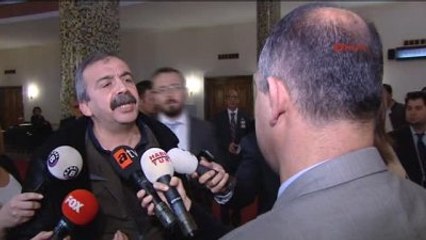 Hdp'li Önder'den Meclisteki Görevliye : Basın Bu, Neyin Yasağı Diyorsun?