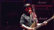 Motörhead's lead singer Lemmy Kilmister dies in U.S.