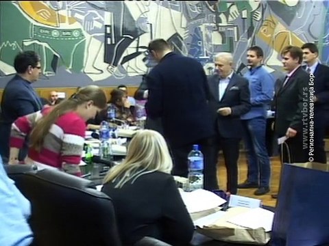 16. i 17. sednica SO Bor: Novi predsednik SO Bor, budžet i novi direktori, 29. decembar 2015. (RTV Bor)